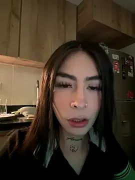 hina_porn – webcam model profile photo Image 18
