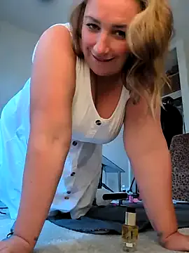 Crazy-lady – webcam model profile photo Image 17