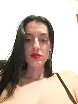 Kisa-Gav – webcam model profile photo Image 3