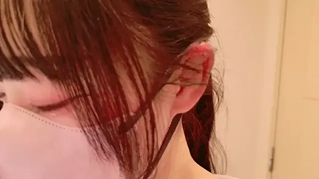 zui_lu – webcam model profile photo Image 4