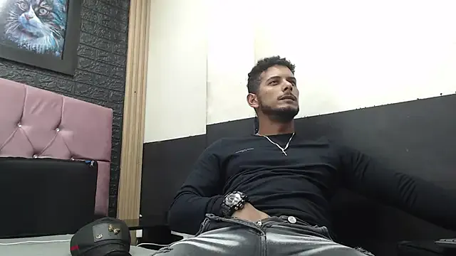 sigmasian – webcam model profile photo Image 12