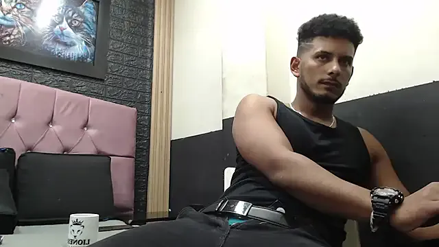 sigmasian – webcam model profile photo Image 17