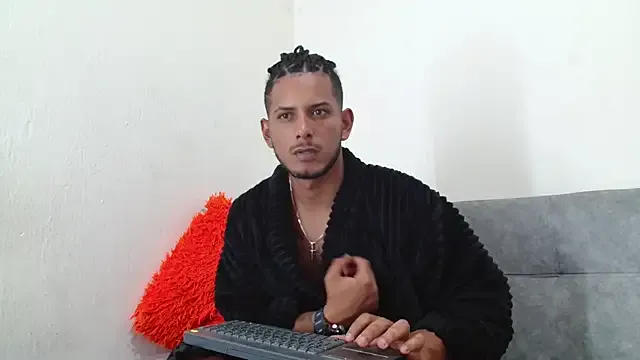 sigmasian – webcam model profile photo Image 8