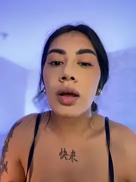 mila_glow – webcam model profile photo Image 18