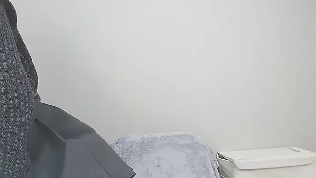 bambi_lu – webcam model profile photo Image 2