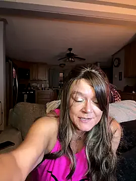 NaughtyInGlasses – webcam model profile photo Image 19