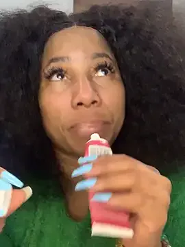 nany_stark_ – webcam model profile photo Image 8