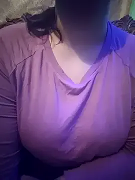 Raisshy – webcam model profile photo Image 2