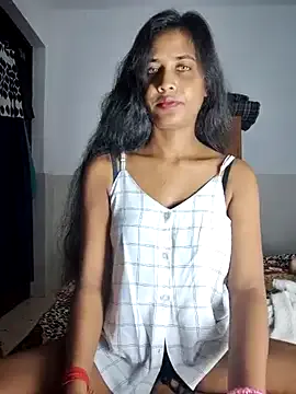 IORio2 – webcam model profile photo Image 16