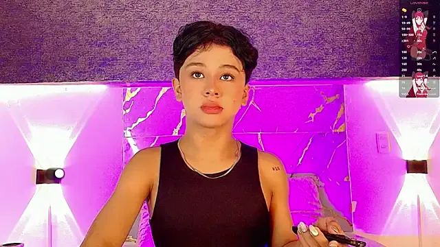 Lia__Love – webcam model profile photo Image 13