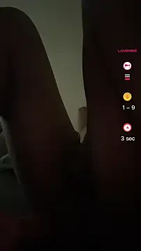 Crazy-lady – webcam model profile photo Image 9