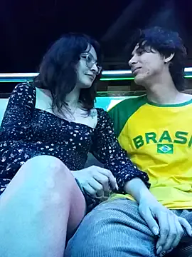 DavidAndClare – webcam model profile photo Image 14