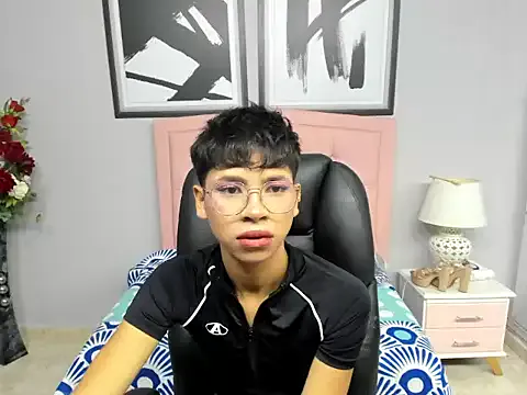 gdanch – webcam model profile photo Image 2