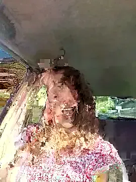 LuxBby – webcam model profile photo Image 2