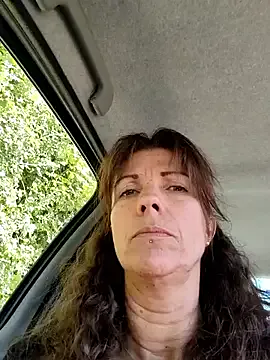 LuxBby – webcam model profile photo Image 8