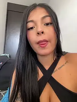 hina_porn – webcam model profile photo Image 13