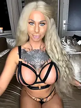 hina_porn – webcam model profile photo Image 19