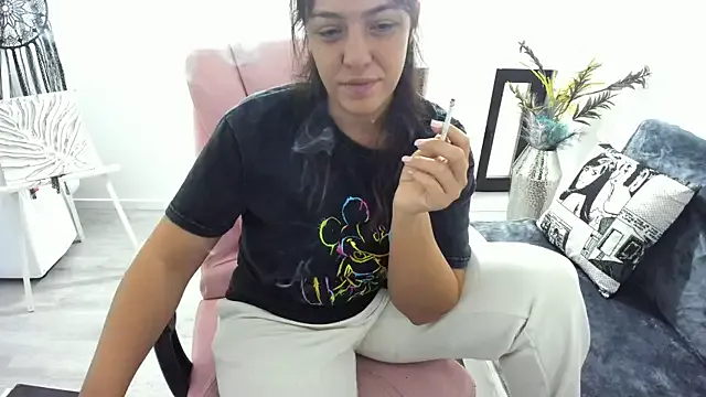 nayecloud – webcam model profile photo Image 10