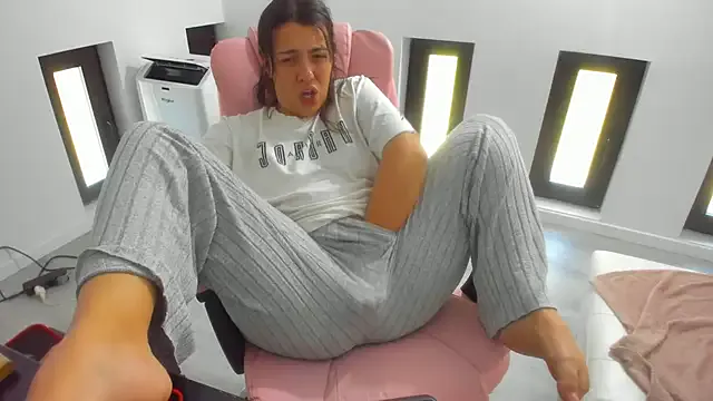 nayecloud – webcam model profile photo Image 4