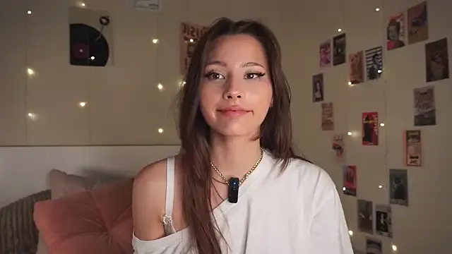 Elena-G – webcam model profile photo Image 19