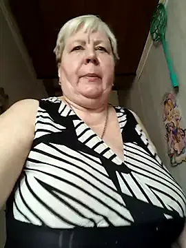 Linnea – webcam model profile photo Image 19