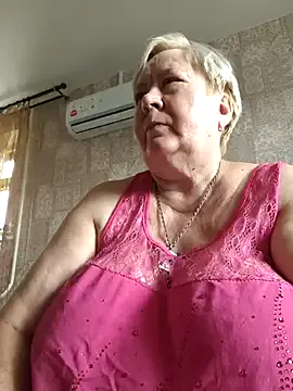 Linnea – webcam model profile photo Image 7