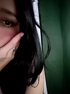 hina_porn – webcam model profile photo Image 17