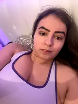 maataaan – webcam model profile photo Image 3