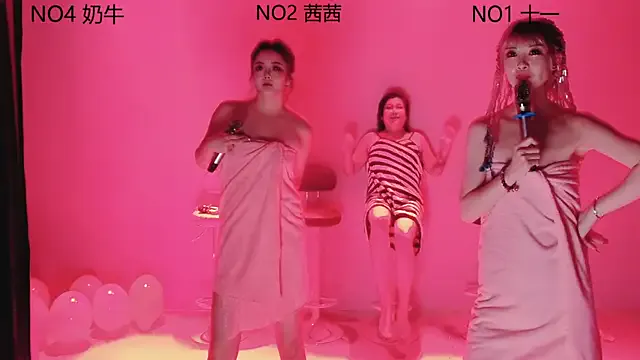 lucretiaburnaugh – webcam model profile photo Image 2