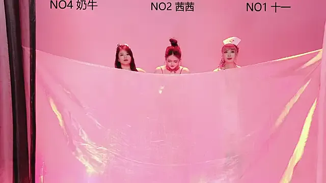 lucretiaburnaugh – webcam model profile photo Image 3