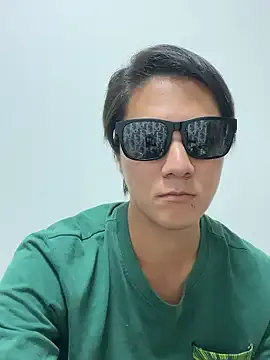 Ninjainia – webcam model profile photo Image 10