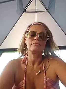 myke_xxx – webcam model profile photo Image 15