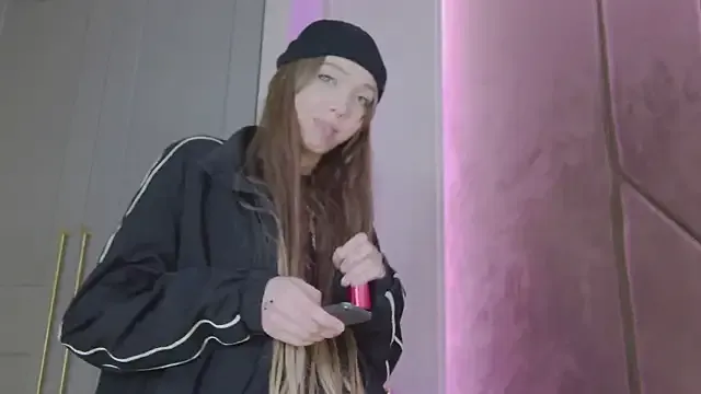 loving_ladies – webcam model profile photo Image 8