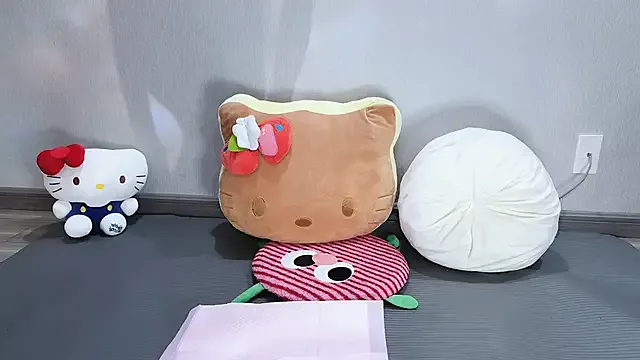 loving_ladies – webcam model profile photo Image 18