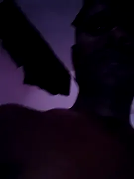 Linnea – webcam model profile photo Image 4