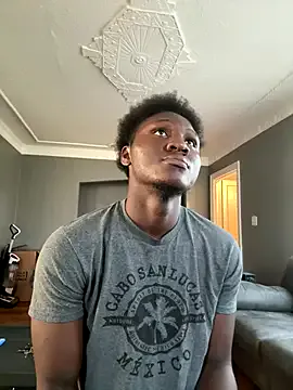 mitsuki0915 – webcam model profile photo Image 8