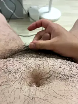 PinkyPai – webcam model profile photo Image 3