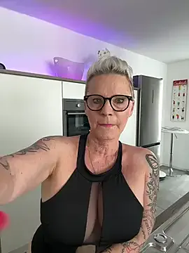 German_Milf Image 3