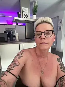 German_Milf Image 6
