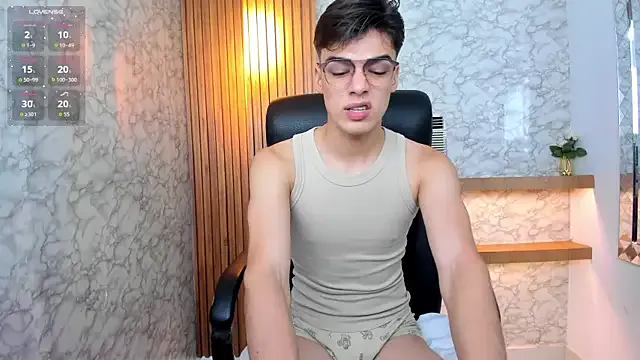 AirboyTy – webcam model profile photo Image 7