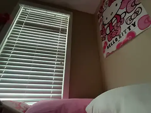 NaughtyInGlasses – webcam model profile photo Image 8