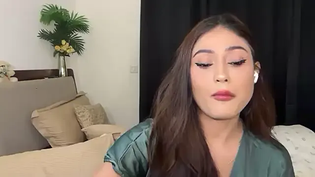 bambi_lu – webcam model profile photo Image 6