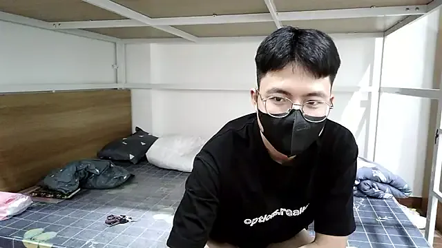 brutusk1 – webcam model profile photo Image 5