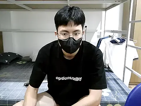 brutusk1 – webcam model profile photo Image 8