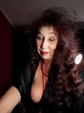 HopeHeaven – webcam model profile photo Image 2