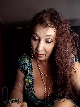 HopeHeaven – webcam model profile photo Image 7