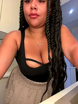 sunsets – webcam model profile photo Image 8