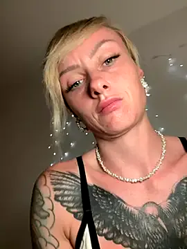 -MiaSweet- – webcam model profile photo Image 18