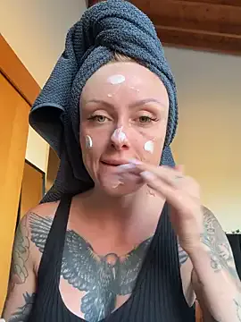 -MiaSweet- – webcam model profile photo Image 4