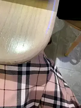 Linnea – webcam model profile photo Image 11